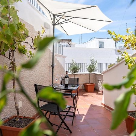 Wineart House, Terracielo Indipendente Nel Centro Di Monopoli Apartamento Exterior foto