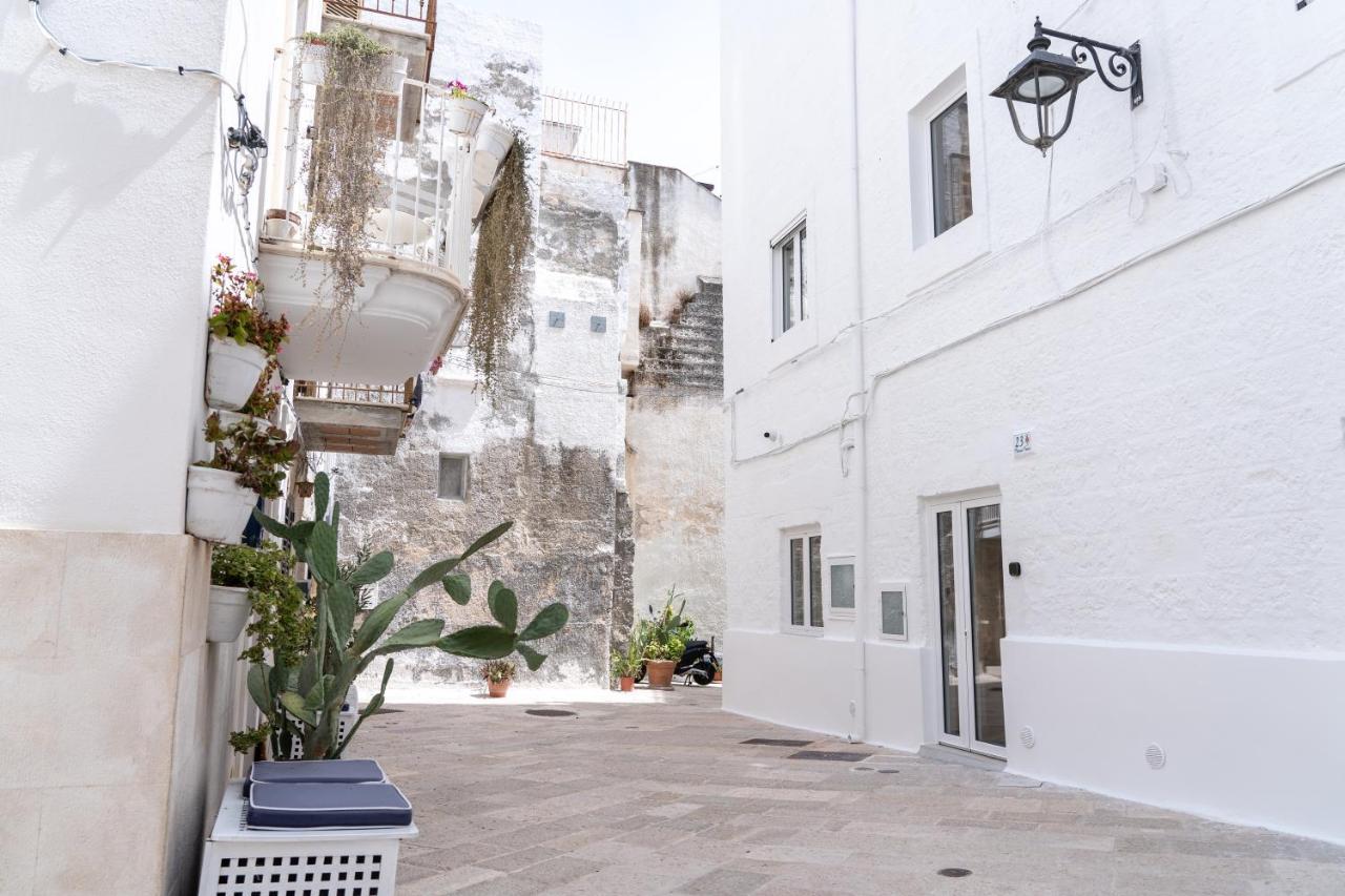 Wineart House, Terracielo Indipendente Nel Centro Di Monopoli Apartamento Exterior foto