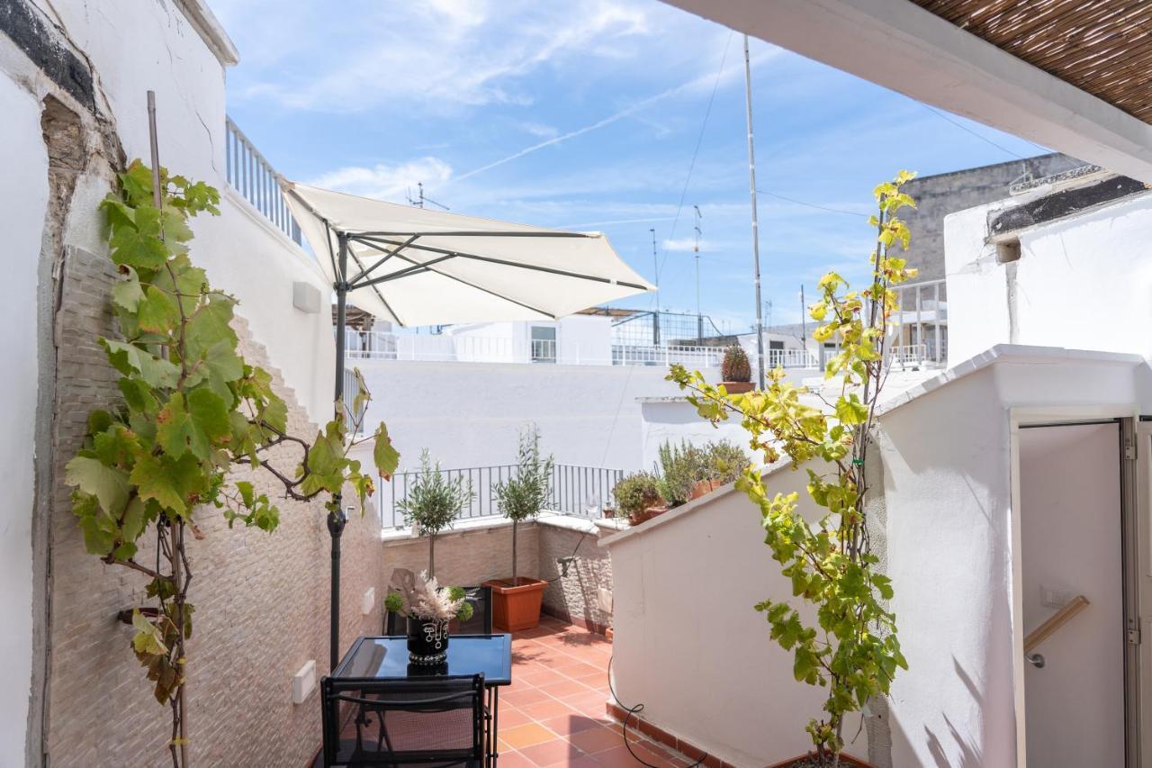 Wineart House, Terracielo Indipendente Nel Centro Di Monopoli Apartamento Exterior foto